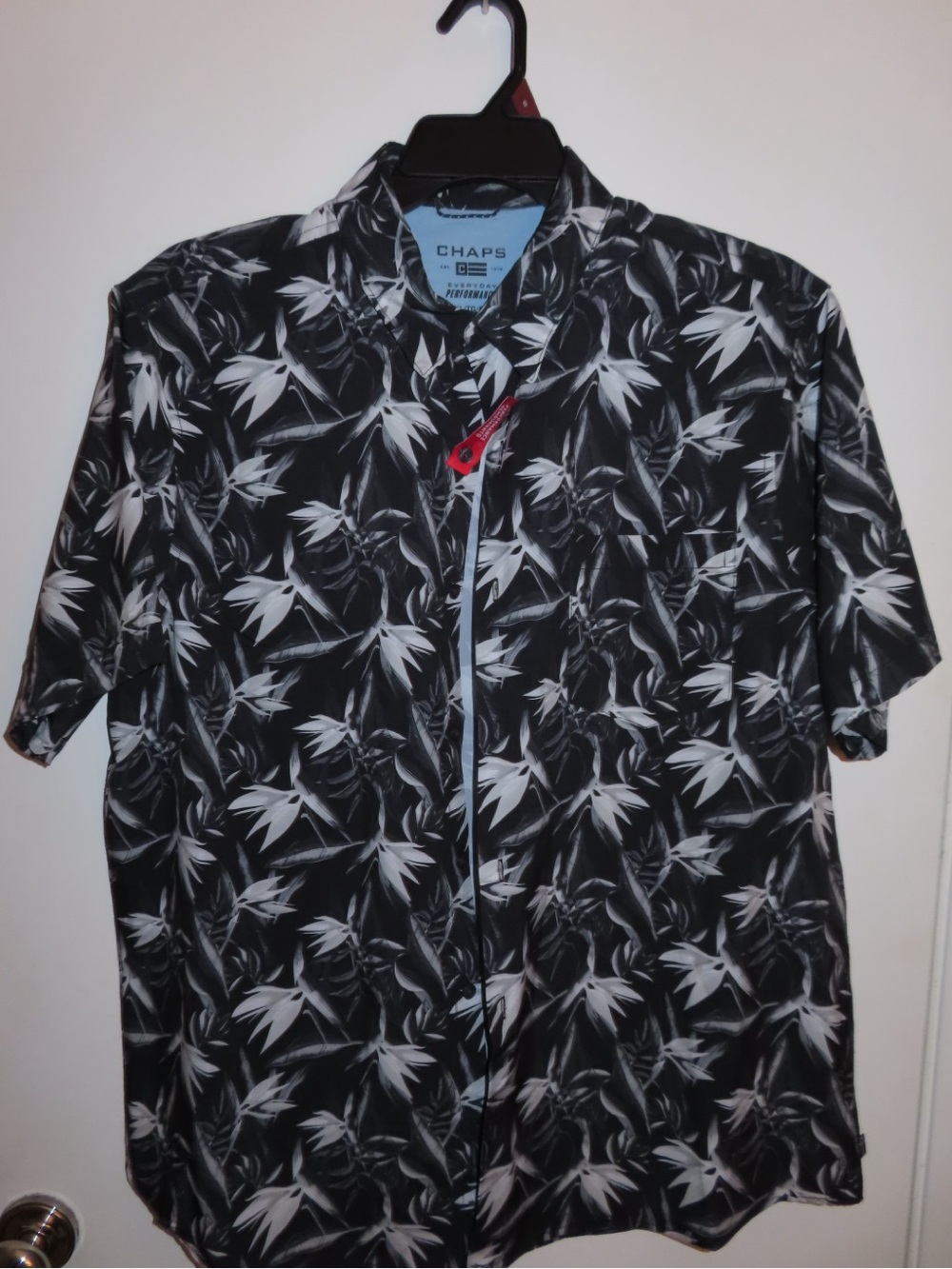 Chaps Black & White Leaf-Print Short Sleeve Button-Down Shirt